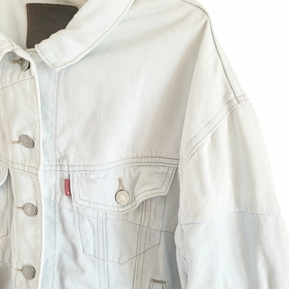 RARE Vintage Levi's Quilted Patchwork Bleached Light Wash Denim Trucker Jacket - Picture 3 of 9